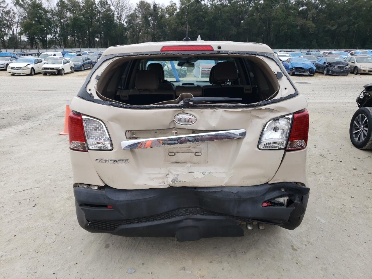 2011 Kia Sorento - Image 6