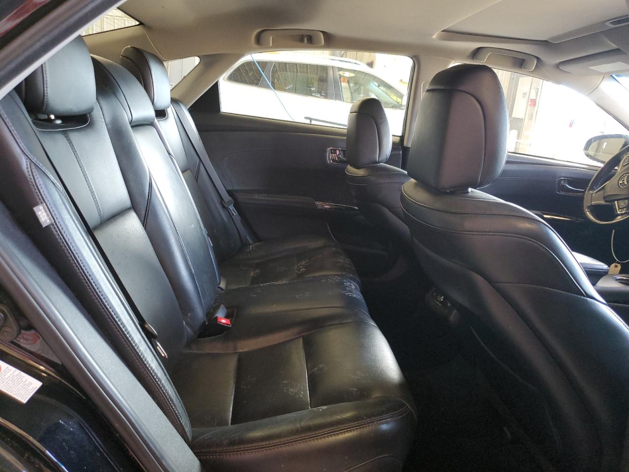2018 Toyota Avalon - Image 10