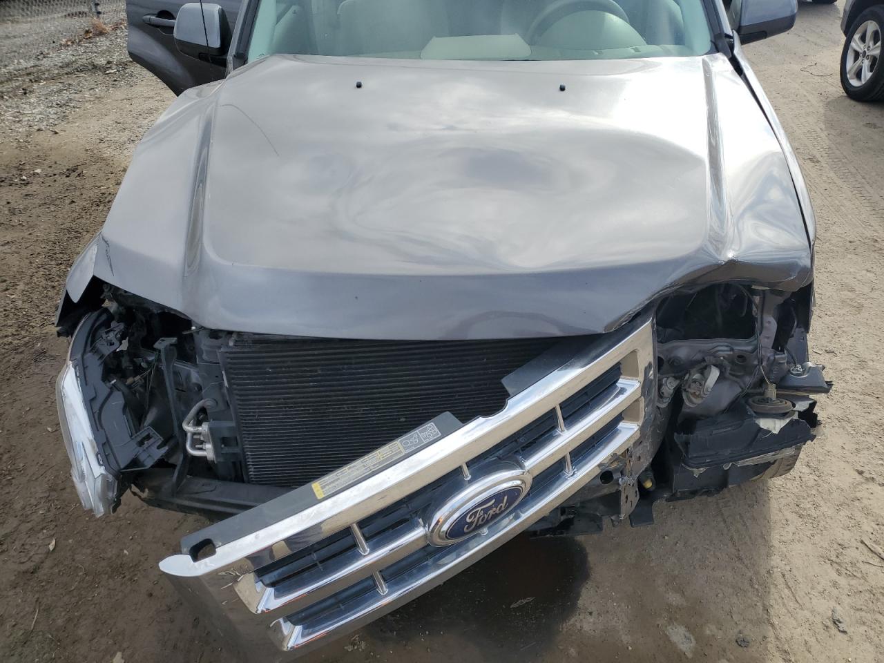 2012 Ford Escape - Image 12