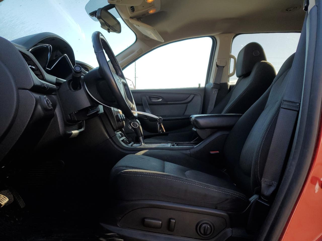 2014 Chevrolet Traverse - Image 7