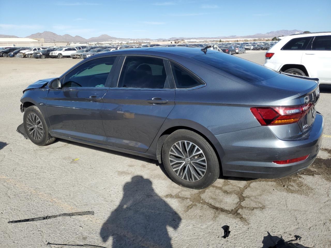 2019 Volkswagen Jetta - Image 2
