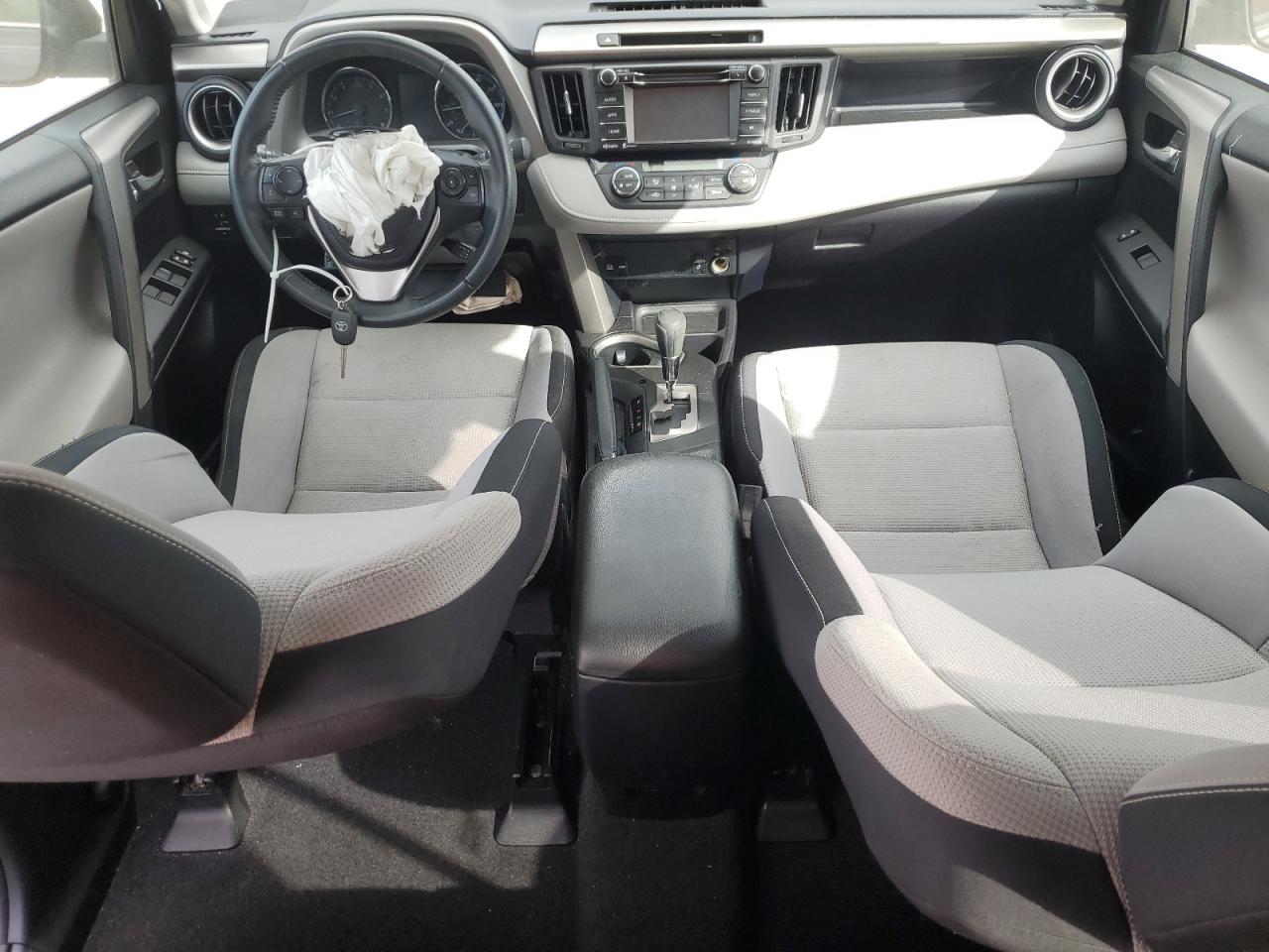 2016 Toyota RAV 4 - Image 8