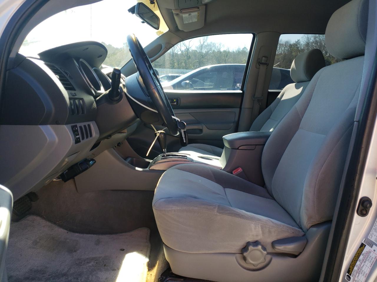 2006 Toyota Tacoma - Image 7