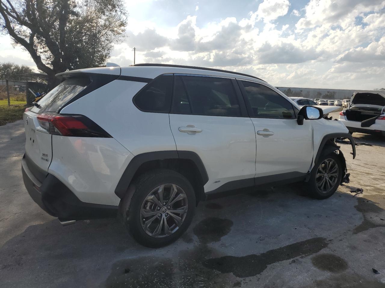 2022 Toyota RAV 4 - Image 3