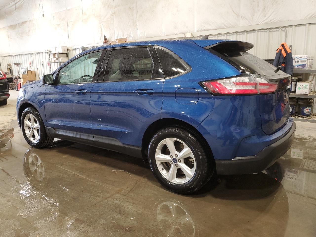 2022 Ford Edge - Image 2