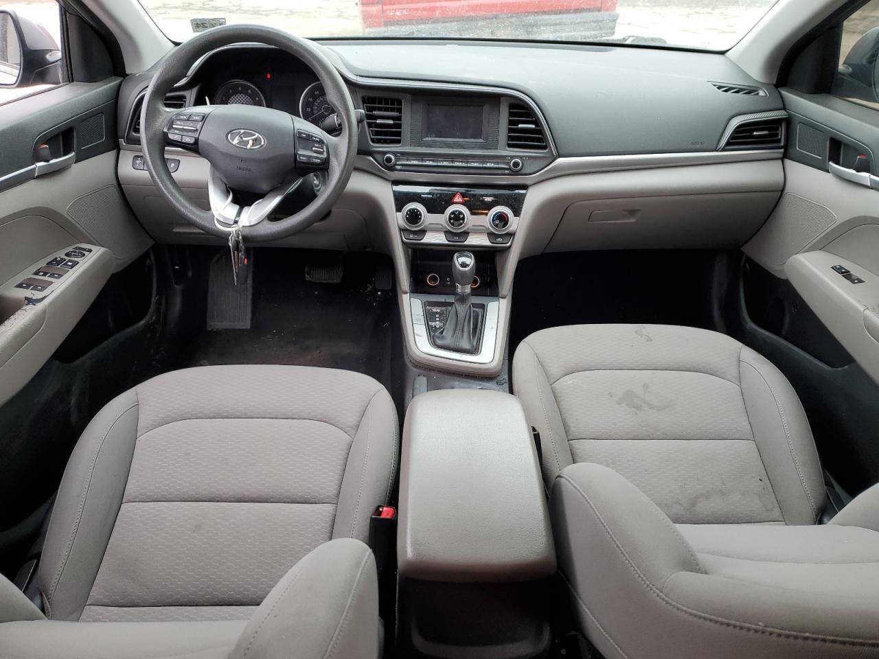 2019 Hyundai Elantra - Image 8