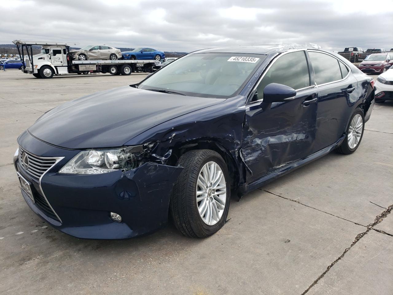 2015 Lexus ES - Image 1