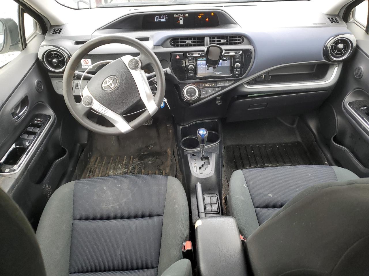 2016 Toyota Prius - Image 8