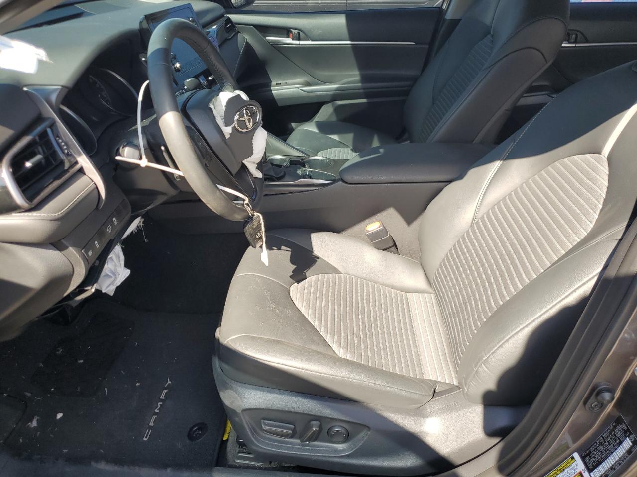 2023 Toyota Camry - Image 7