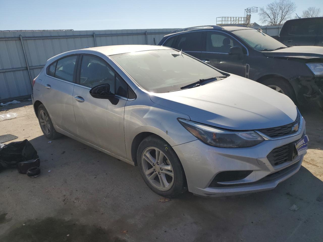 2018 Chevrolet Cruze - Image 4