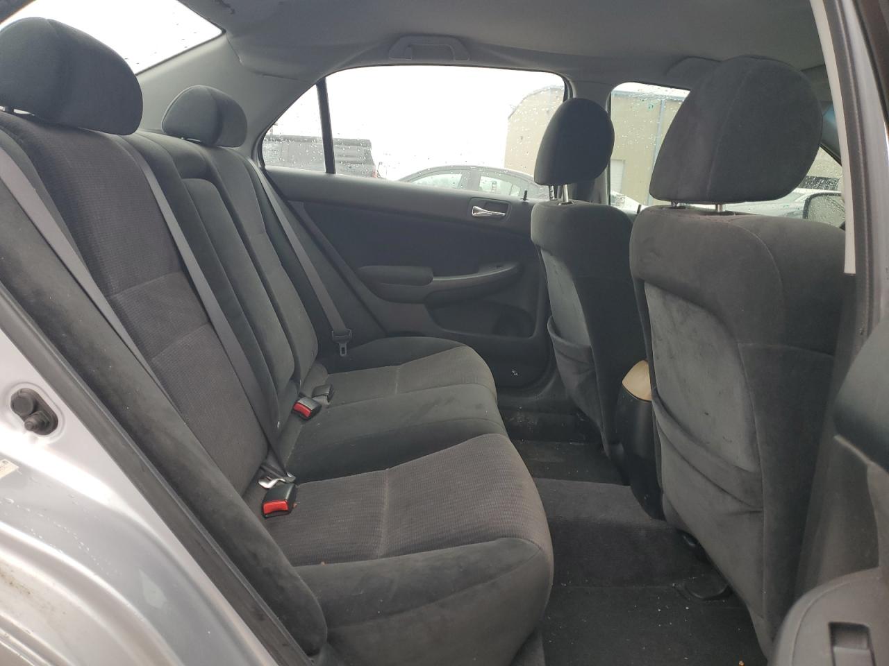 2004 Honda Accord - Image 10