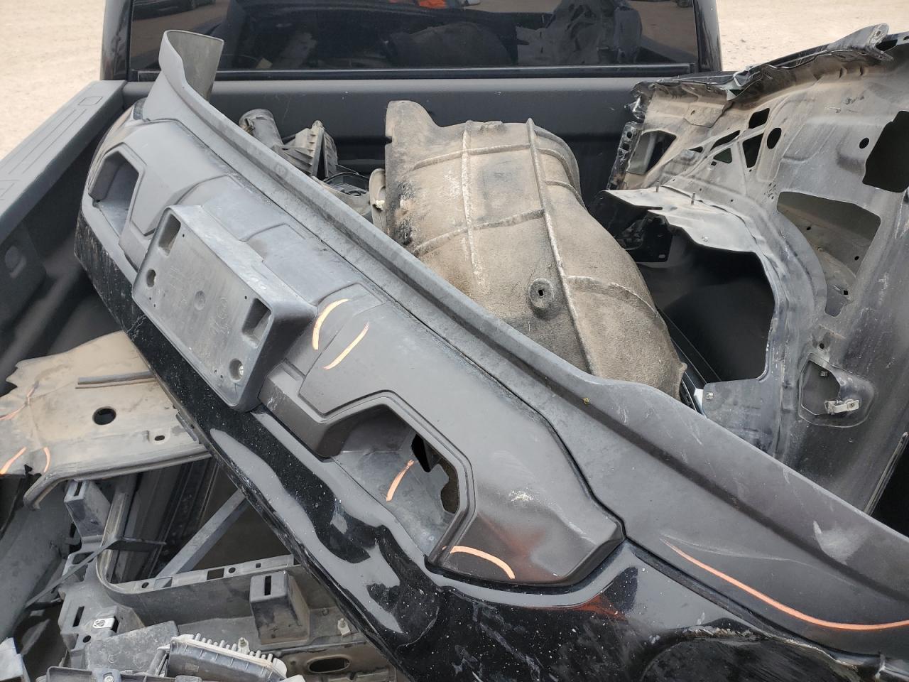 2016 GMC Sierra - Image 12