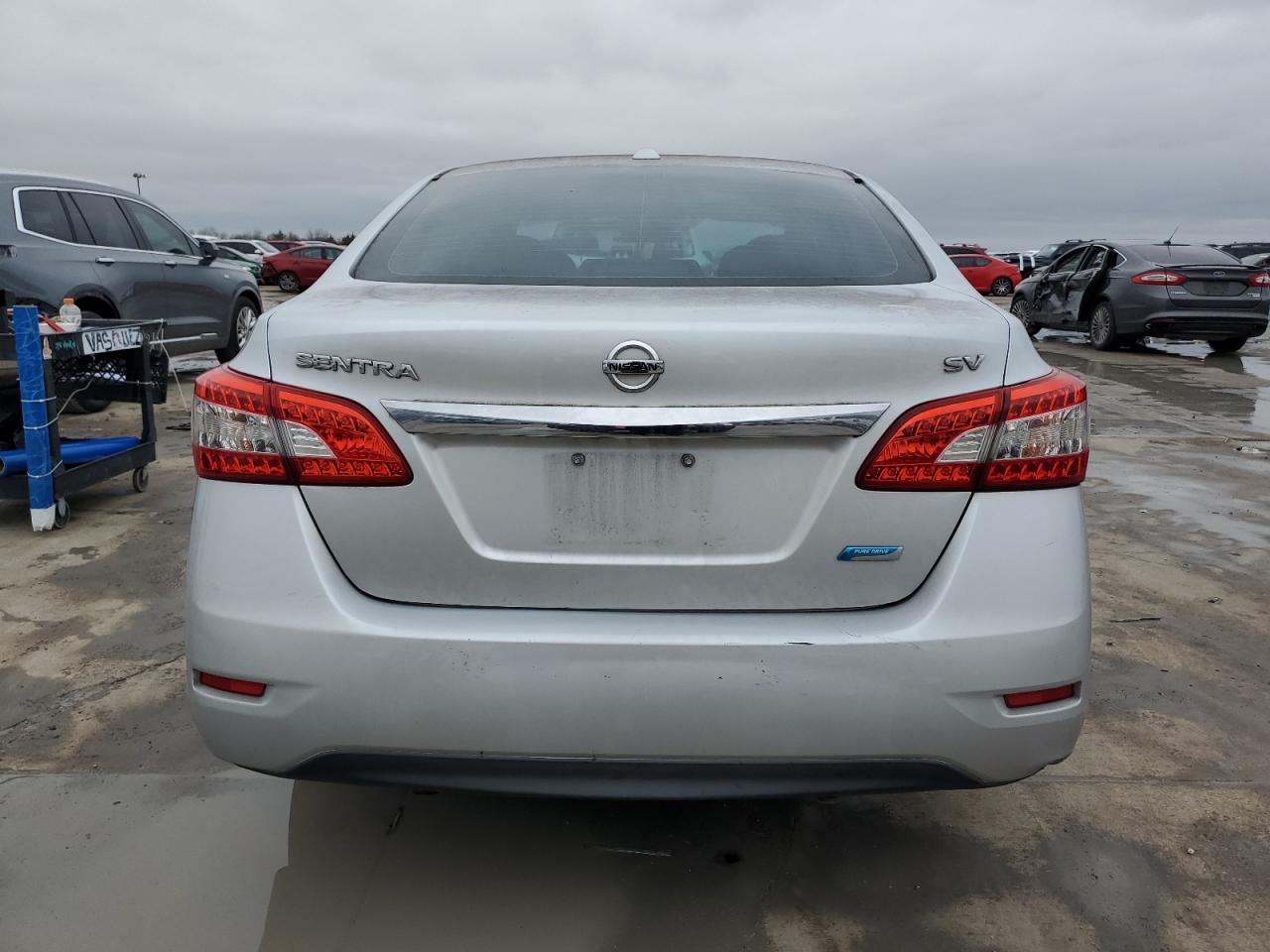 2013 Nissan Sentra - Image 6