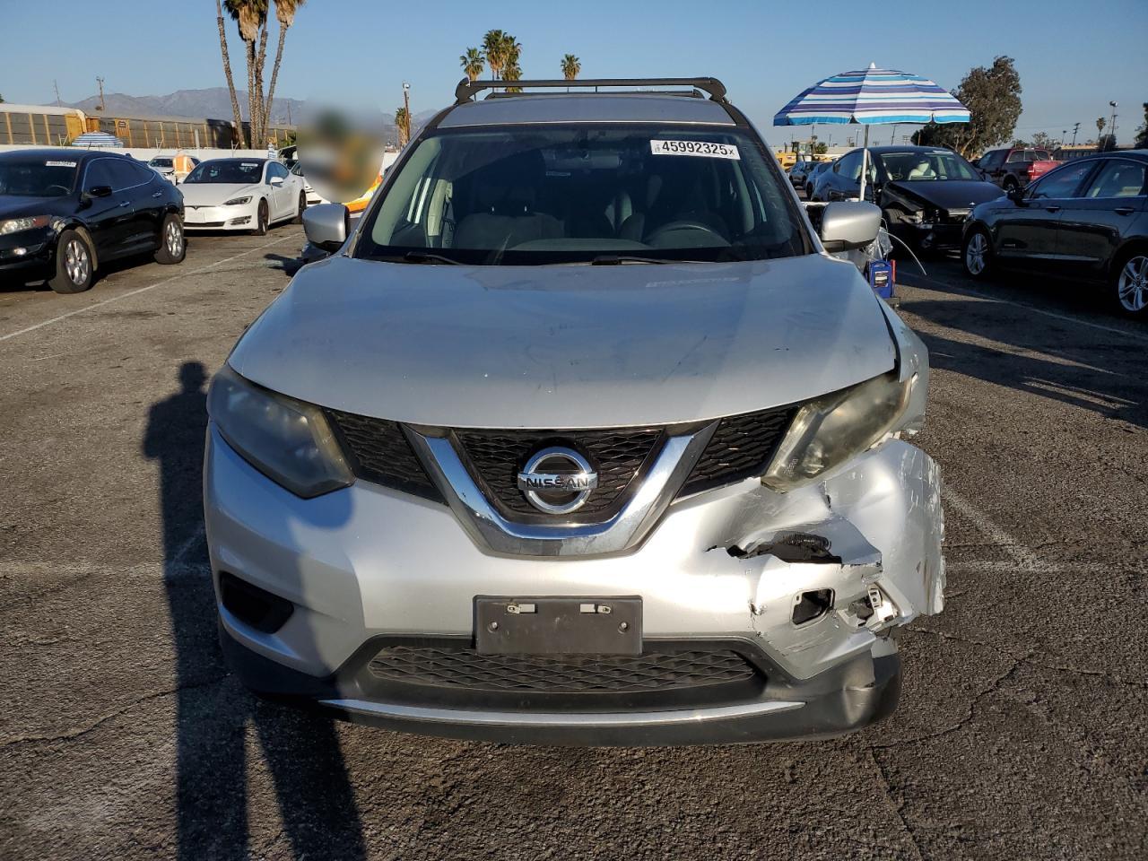 2016 Nissan Rogue - Image 5