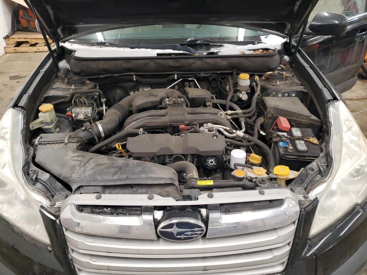 2014 Subaru Outback - Image 12