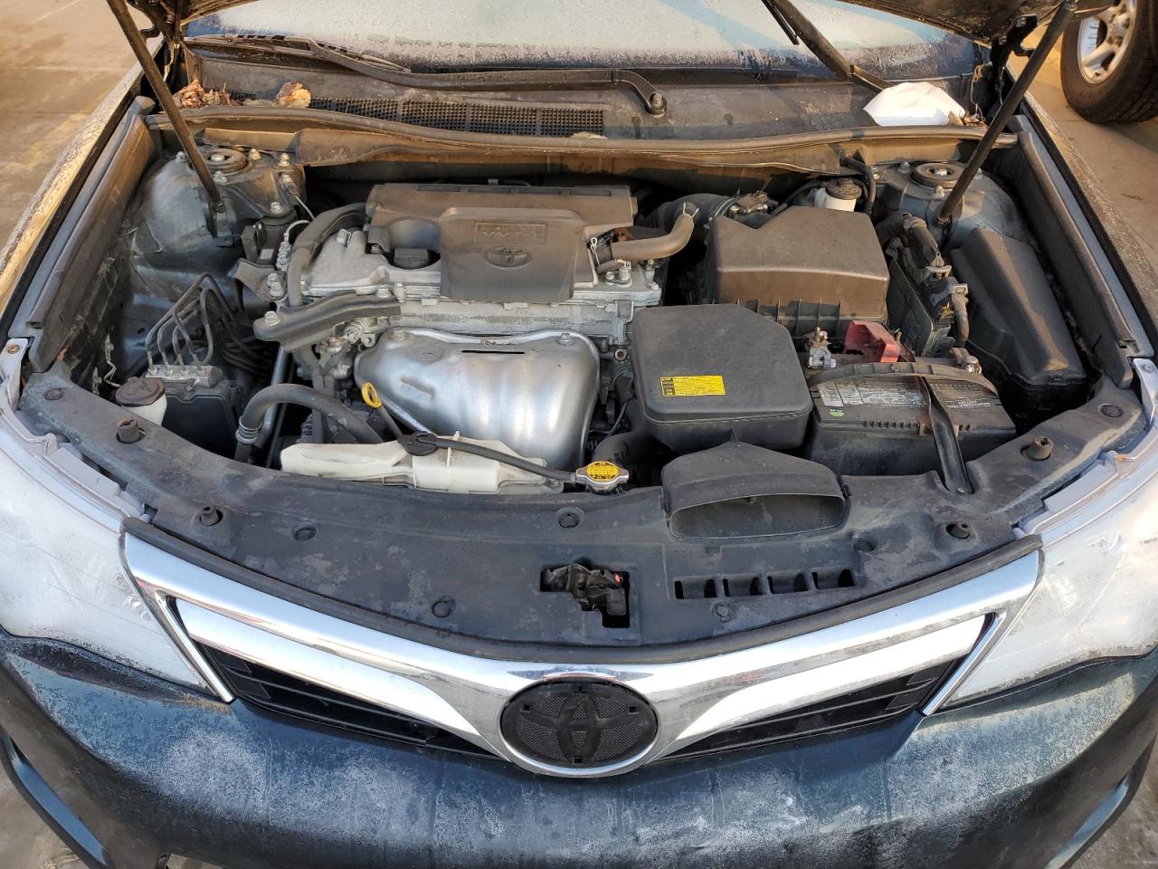 2012 Toyota Camry - Image 12