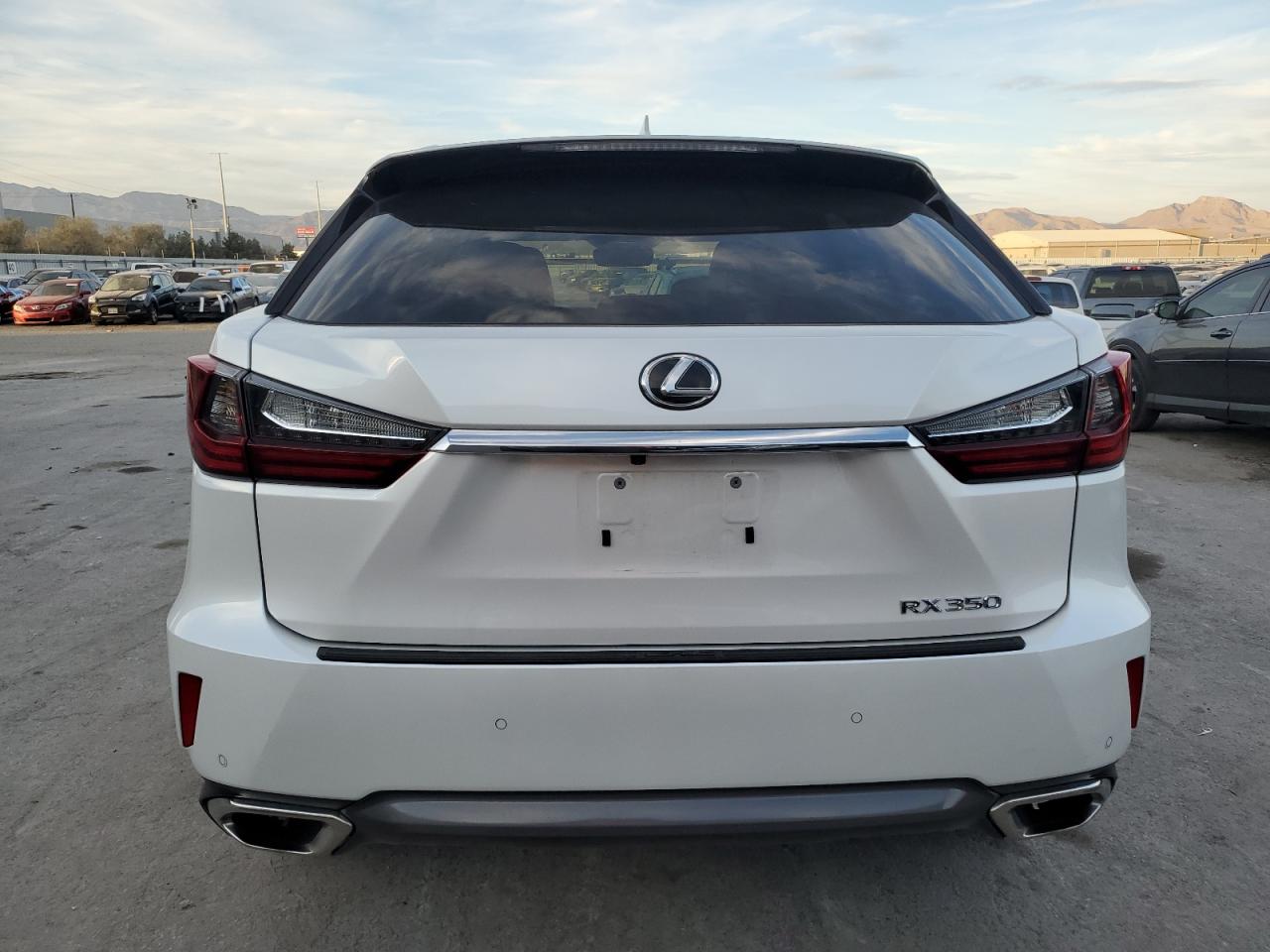 2017 Lexus RX - Image 6