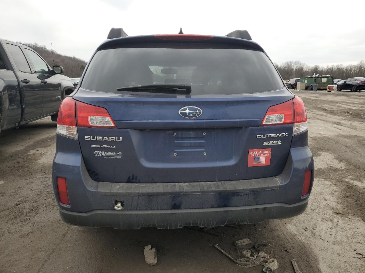 2011 Subaru Outback - Image 6
