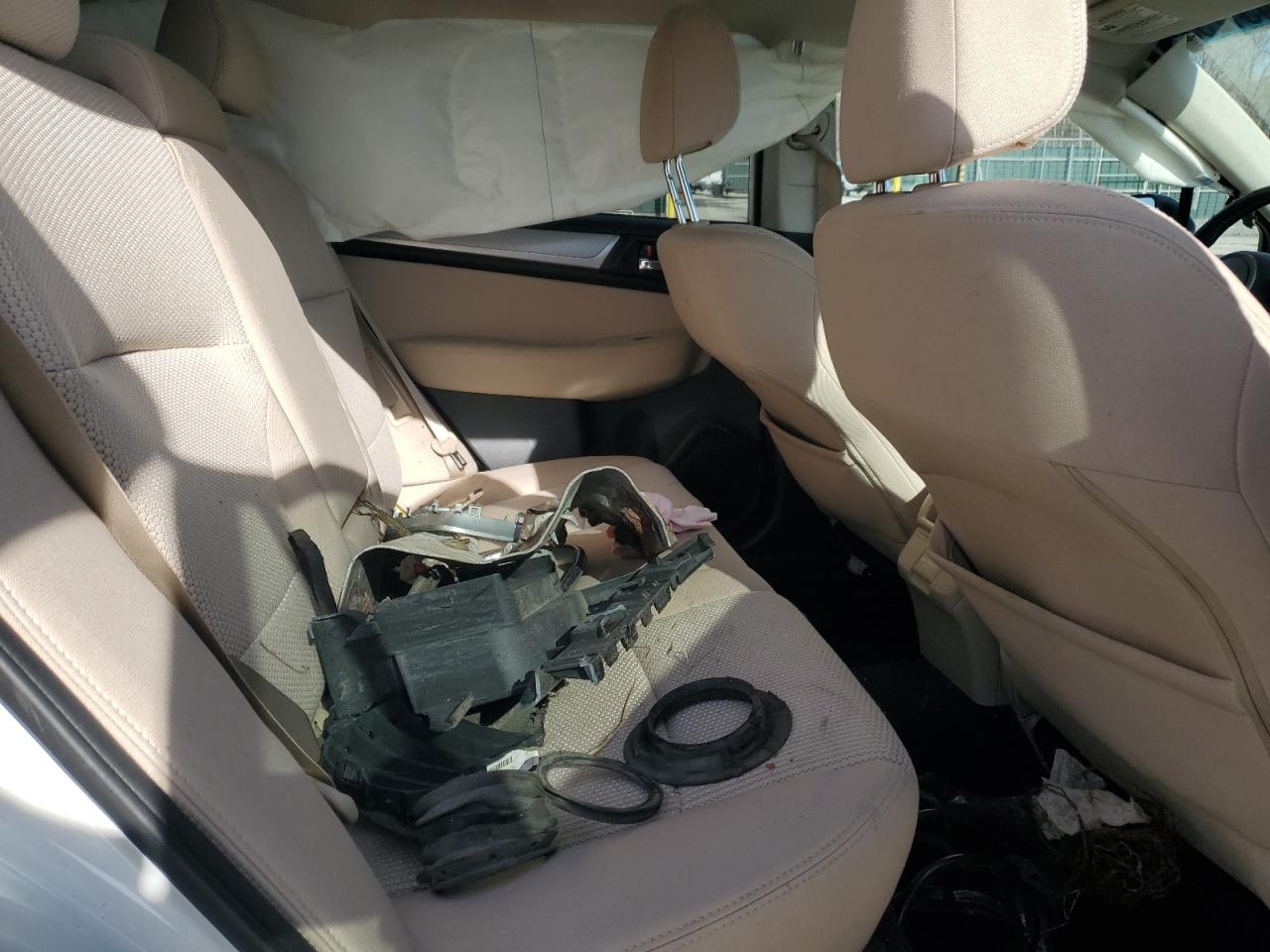 2018 Subaru Outback - Image 12
