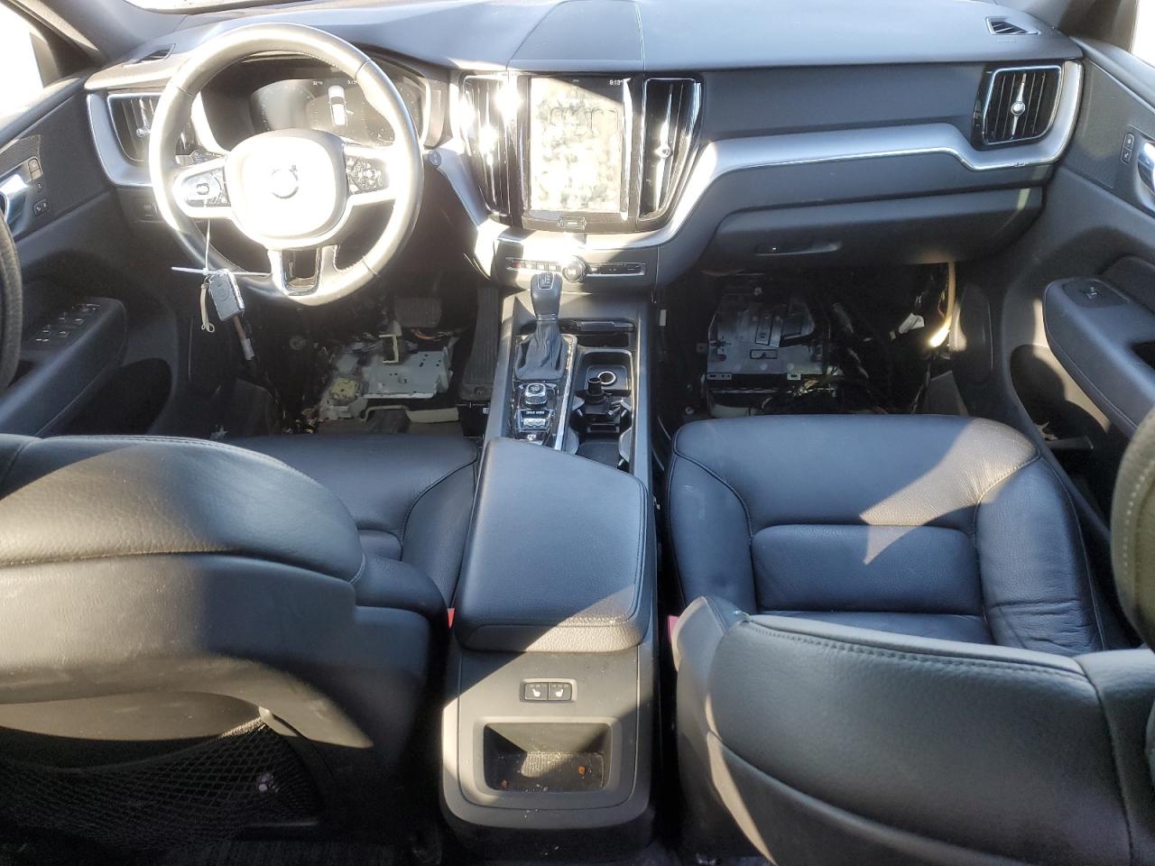 2020 Volvo XC60 - Image 8