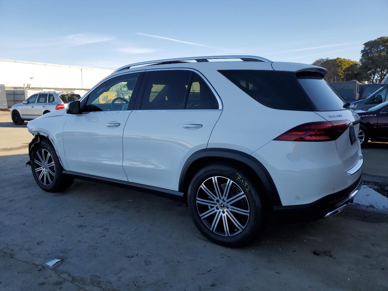 2024 Mercedes-Benz GLE - Image 2