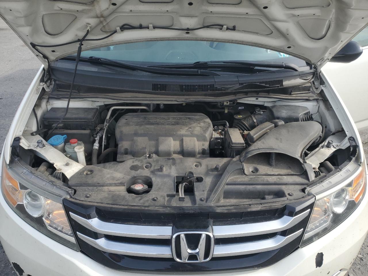 2014 Honda Odyssey - Image 13