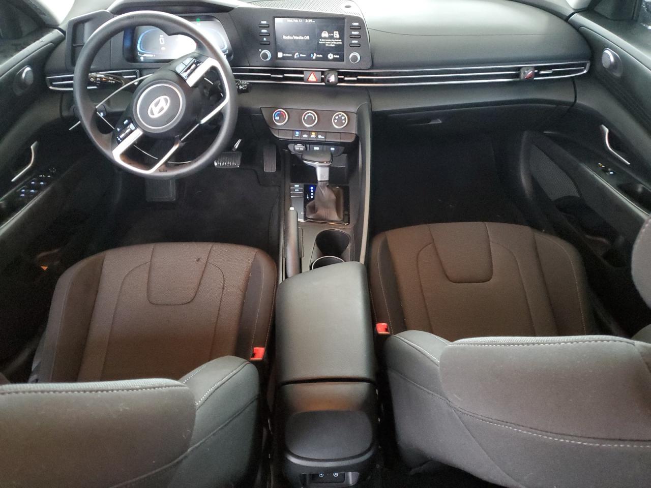 2024 Hyundai Elantra - Image 8
