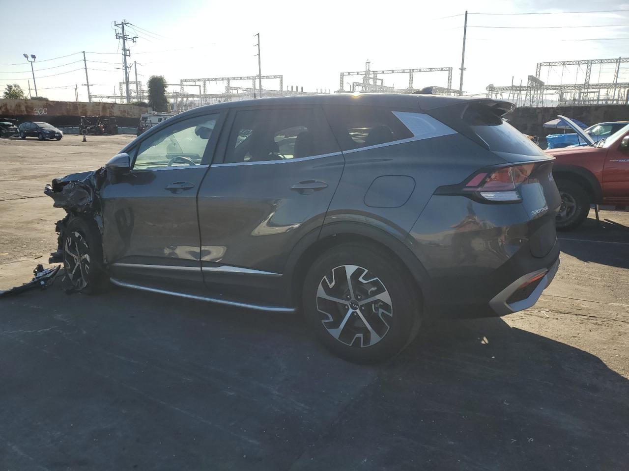 2023 Kia Sportage - Image 3