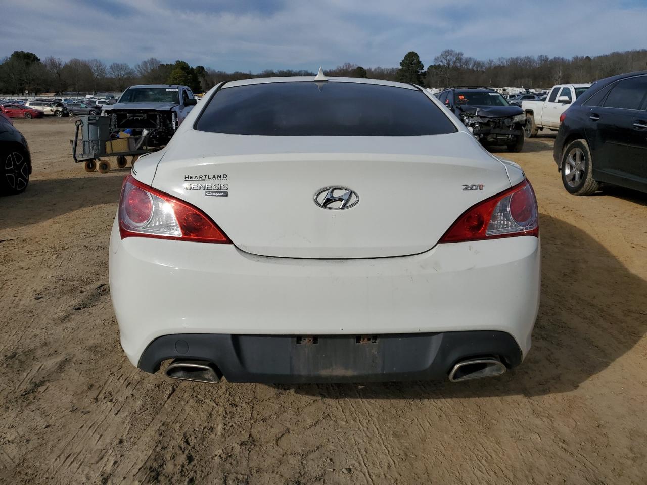 2010 Hyundai Genesis - Image 6