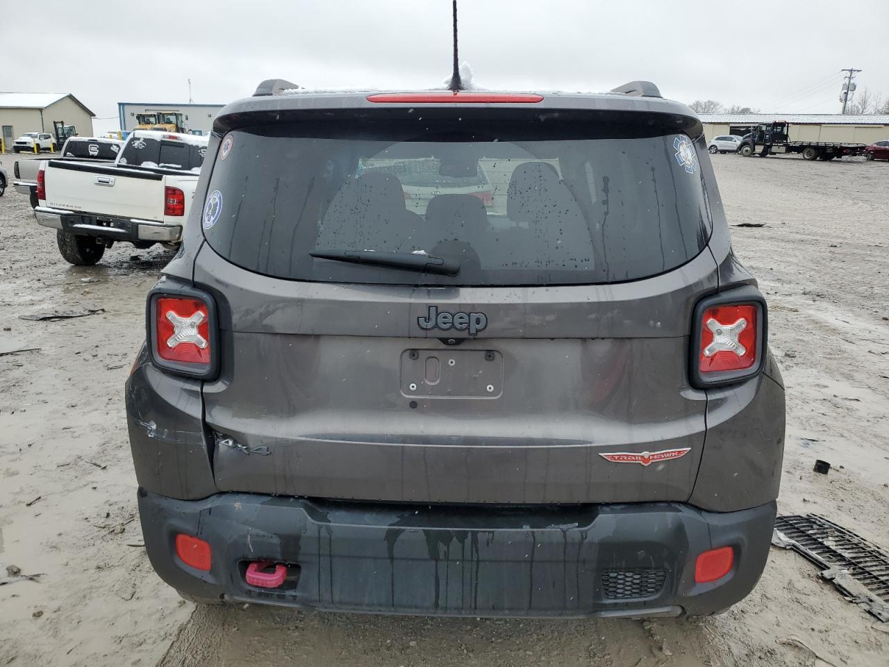 2017 Jeep Renegade - Image 6