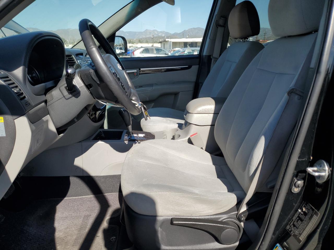 2009 Hyundai Santa Fe - Image 7