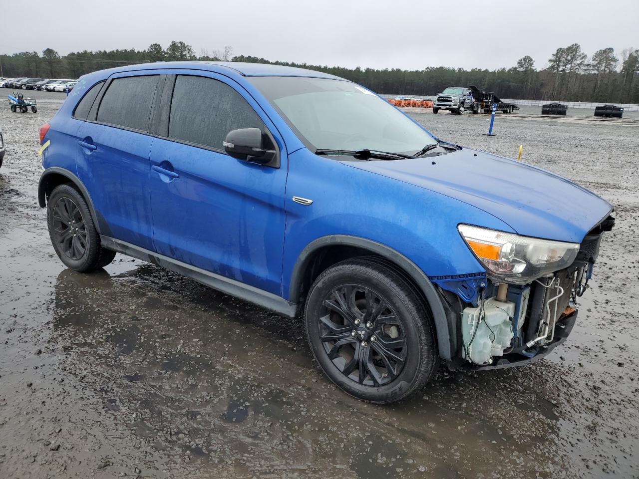 2017 Mitsubishi Outlander - Image 4