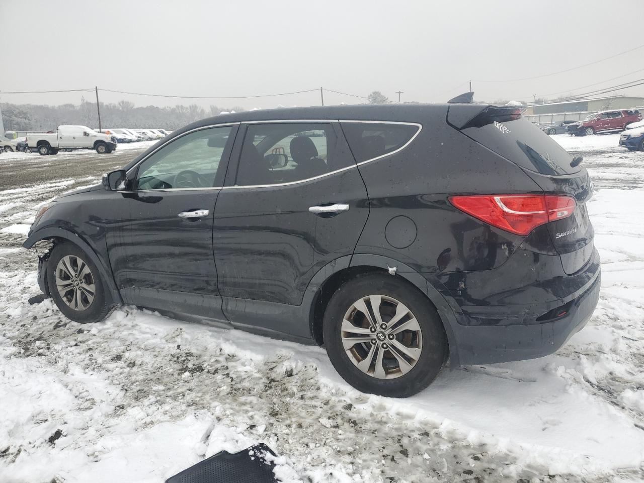 2013 Hyundai Santa Fe - Image 2