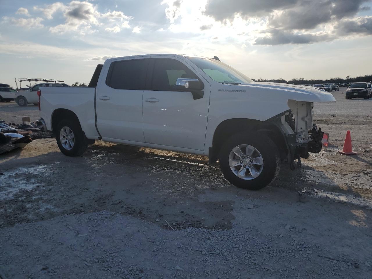 2020 Chevrolet Silverado - Image 4