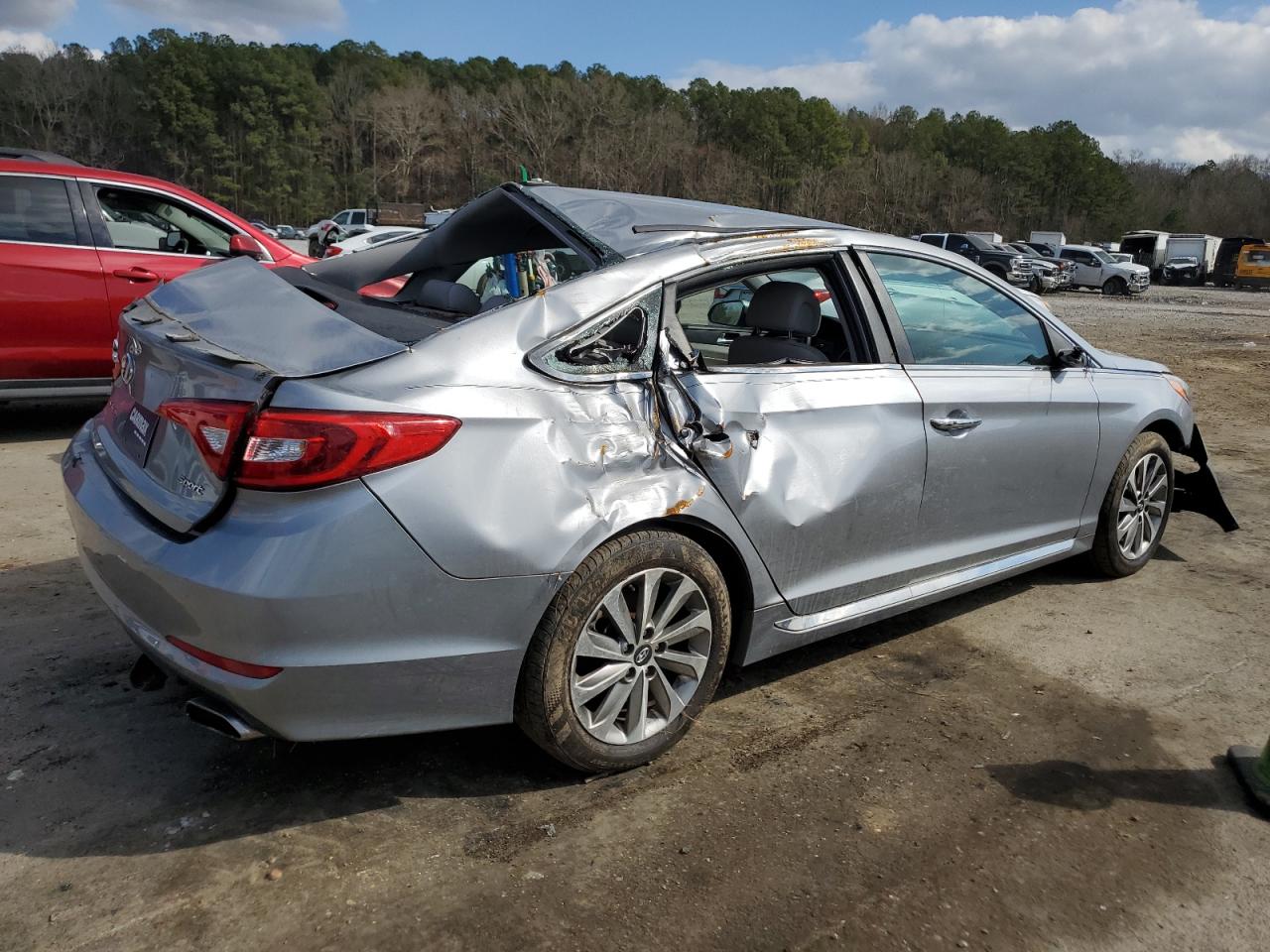 2015 Hyundai Sonata - Image 3