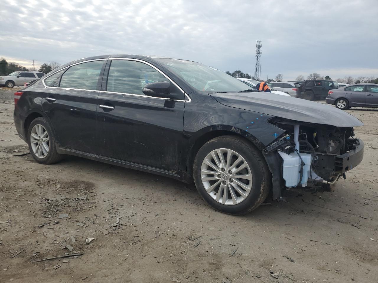 2015 Toyota Avalon - Image 4