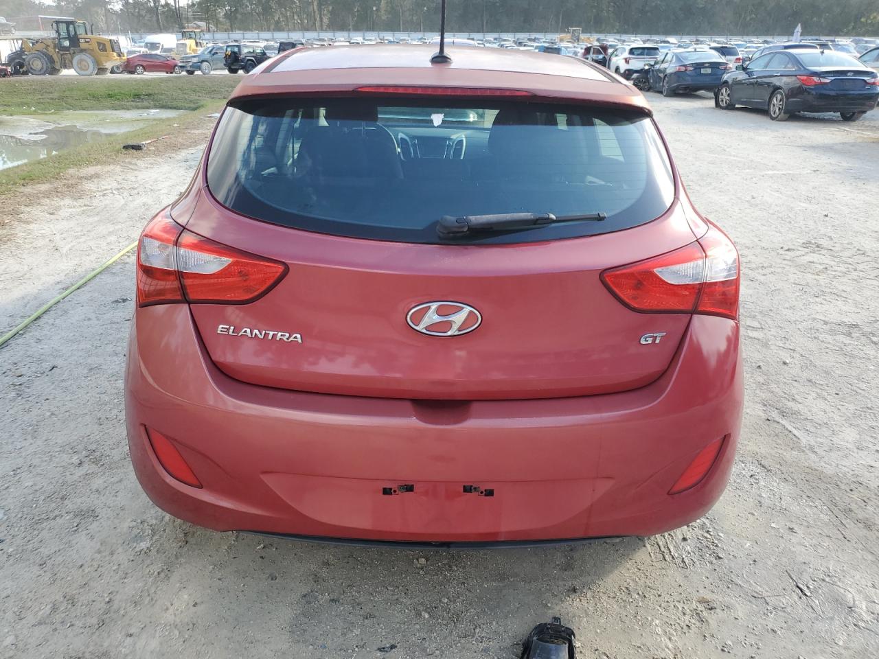 2015 Hyundai Elantra - Image 6
