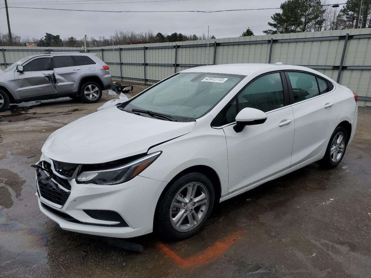 2018 Chevrolet Cruze - Image 1