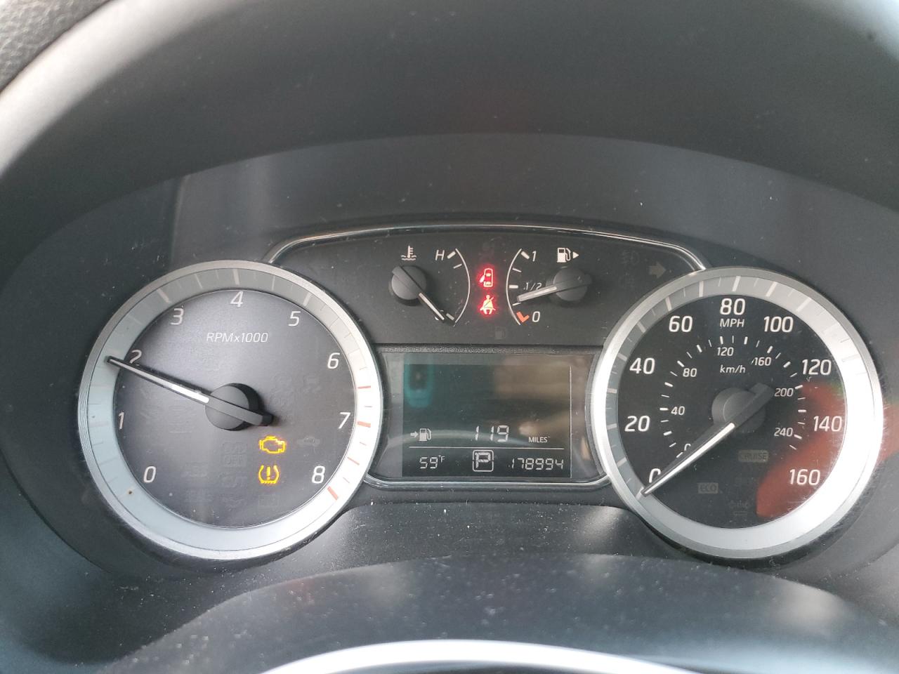 2014 Nissan Sentra - Image 9