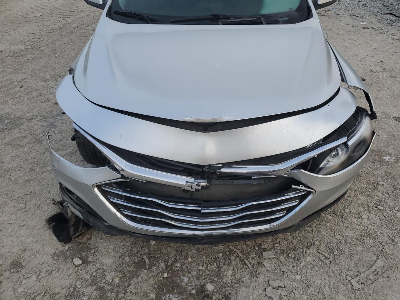 2019 Chevrolet Malibu - Image 13