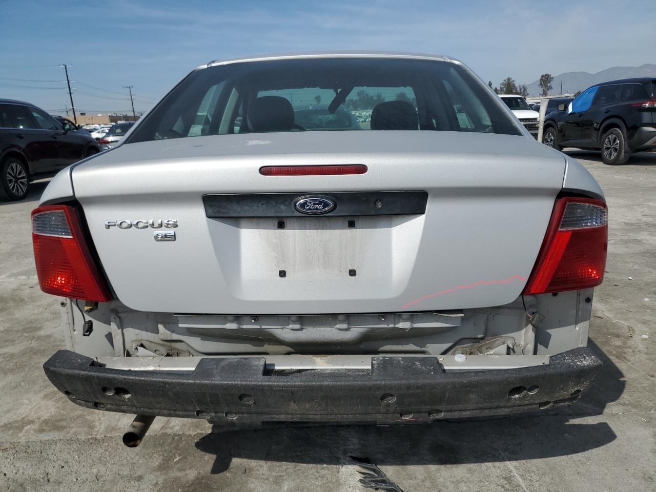 2007 Ford Focus - Image 6