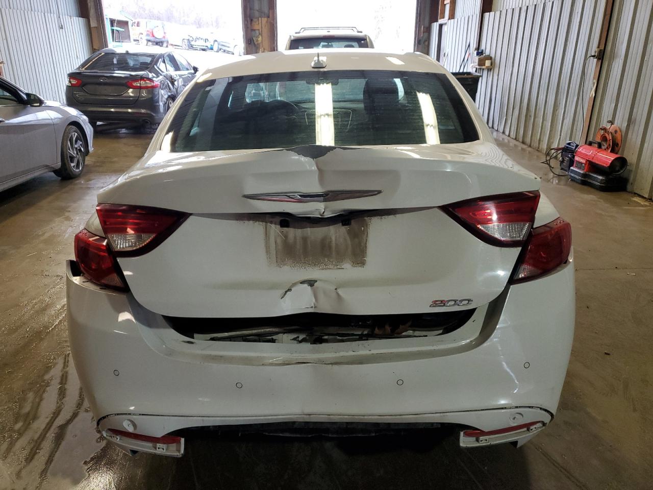 2015 Chrysler 200 - Image 6