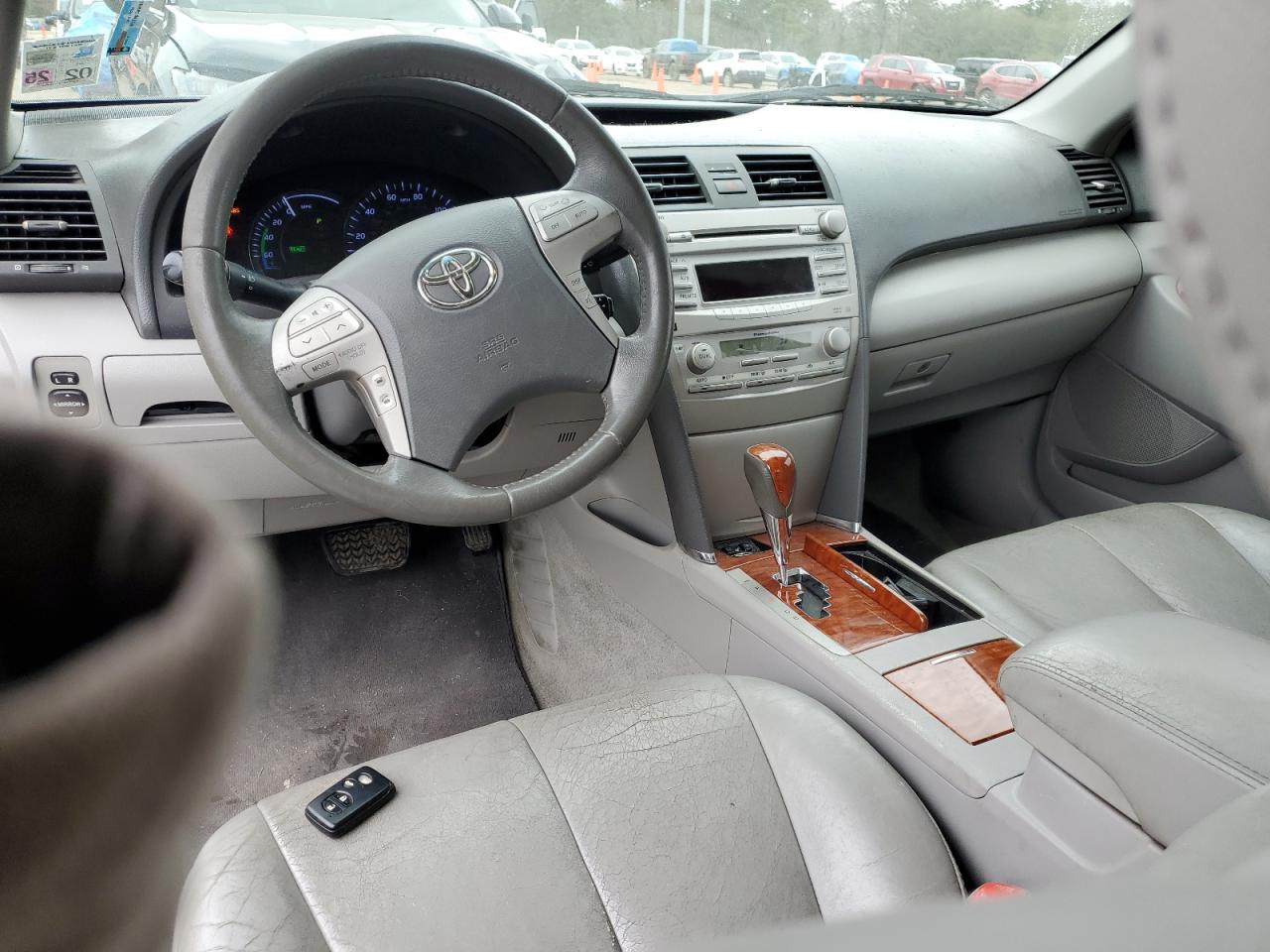 2011 Toyota Camry - Image 10
