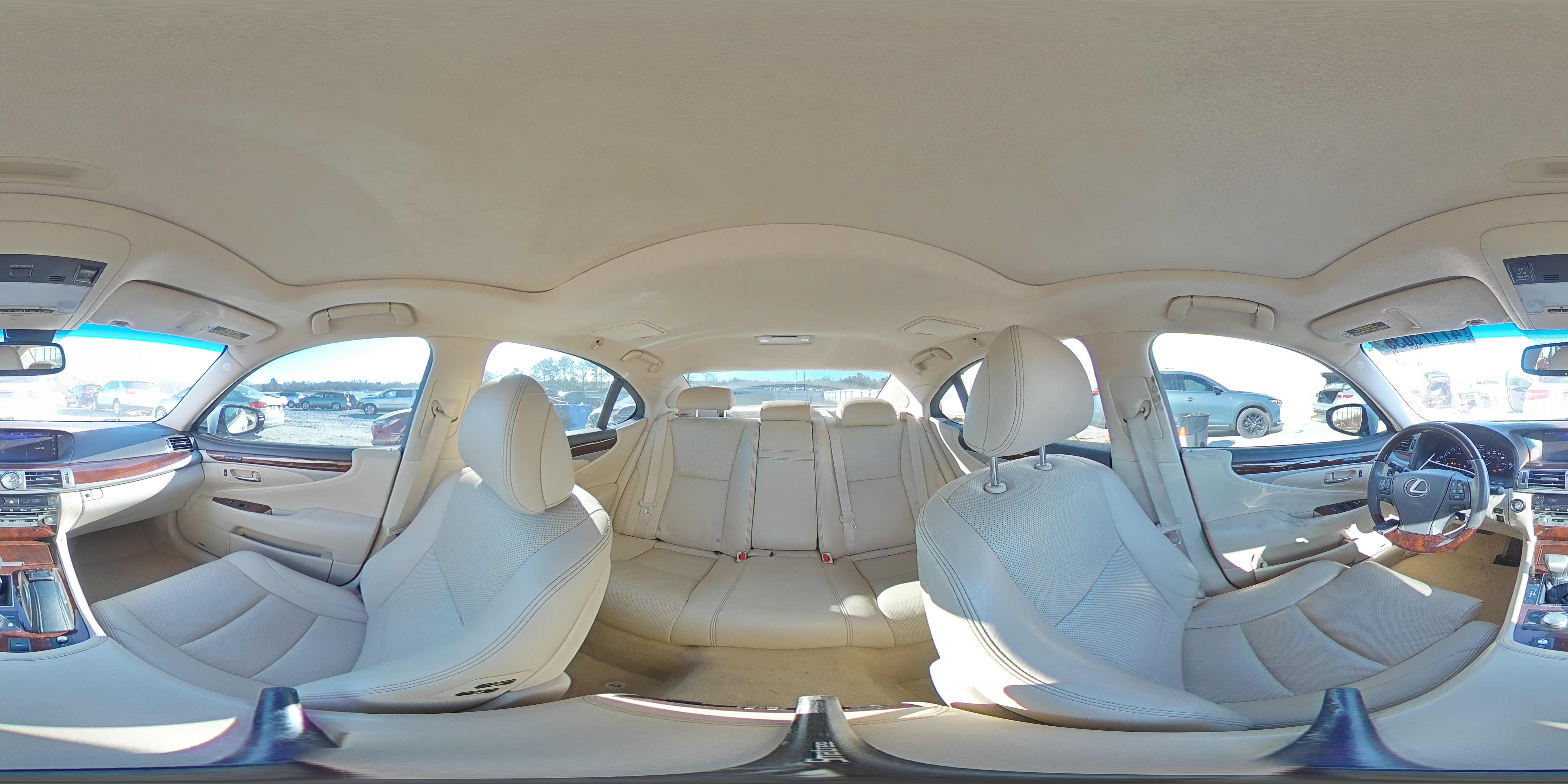 2016 Lexus LS - Image 15