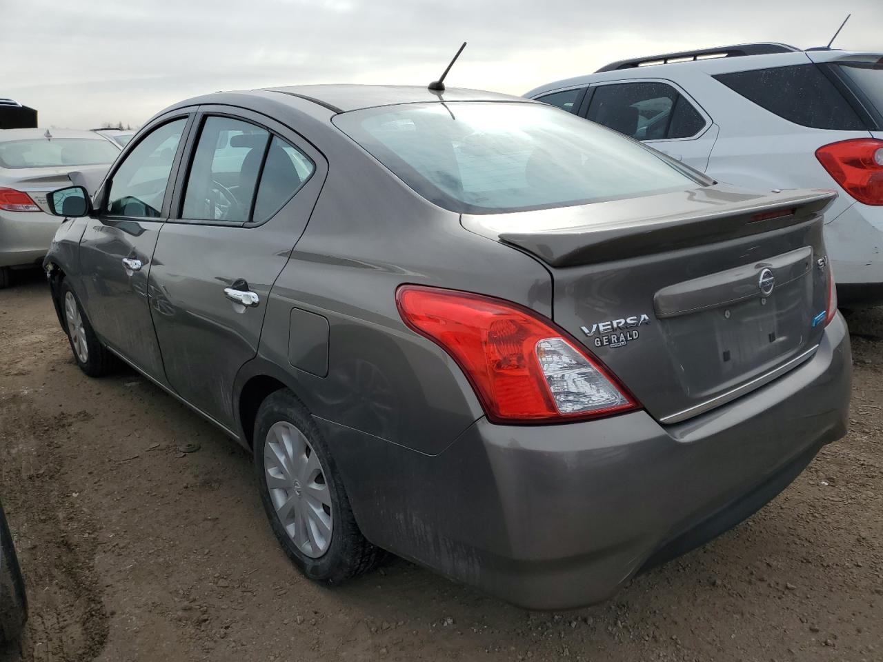2015 Nissan Versa - Image 2