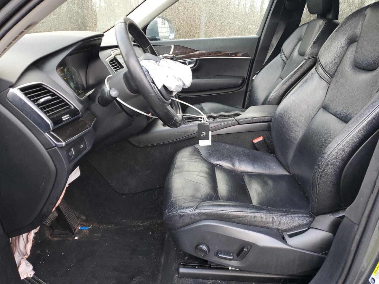 2017 Volvo XC90 - Image 7