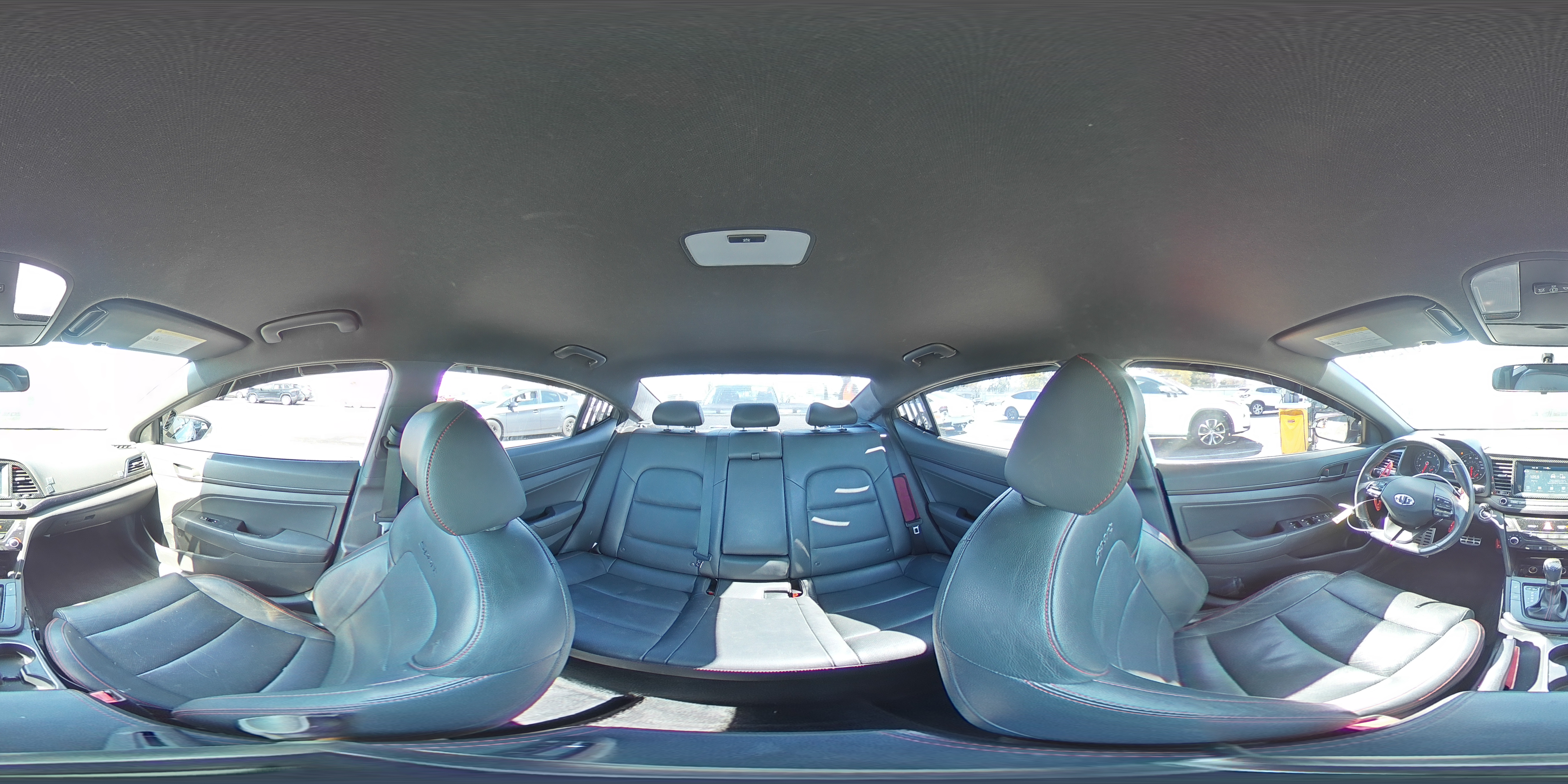 2017 Hyundai Elantra - Image 13