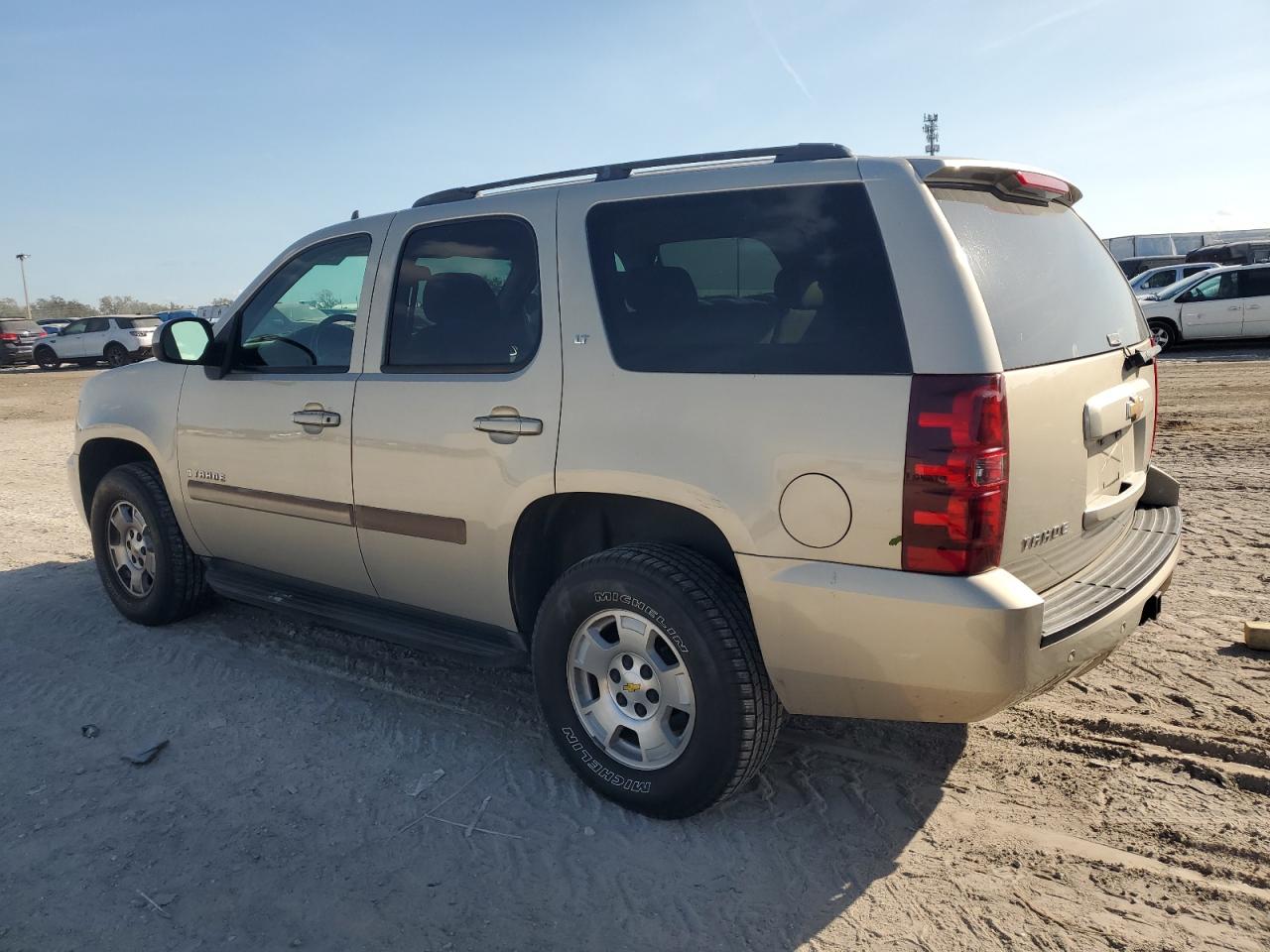 2007 Chevrolet Tahoe - Image 2