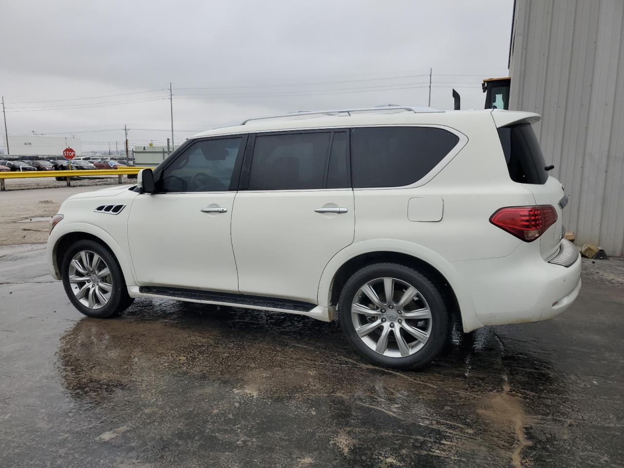 2012 Infiniti QX56 - Image 2