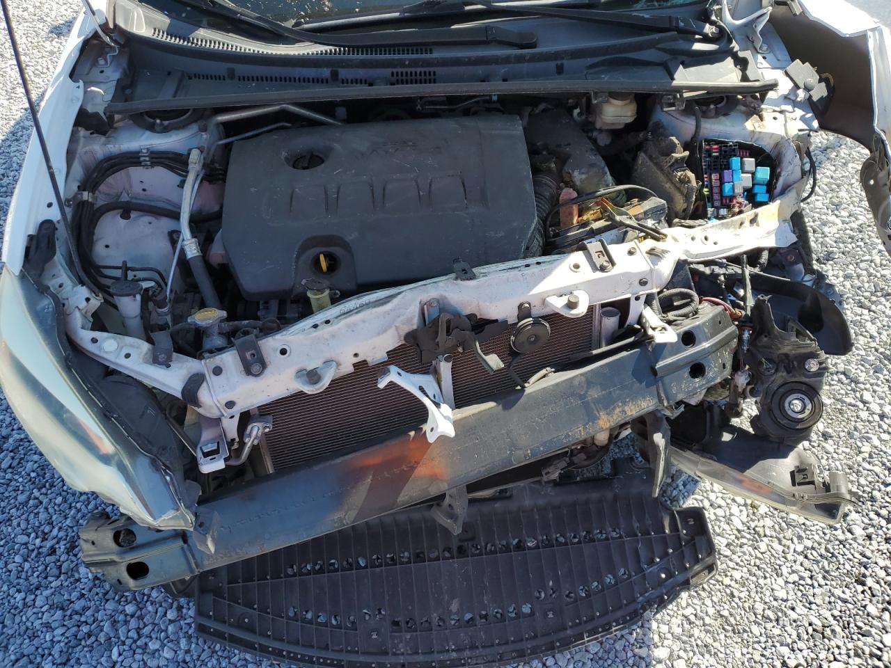 2015 Toyota Corolla - Image 13